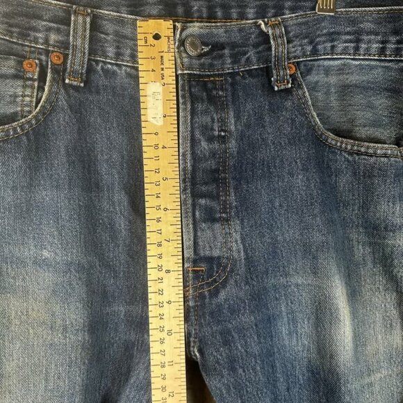 VTG Levis 501 Denim Button Fly Jeans Size 33x32 - Picture 3 of 3
